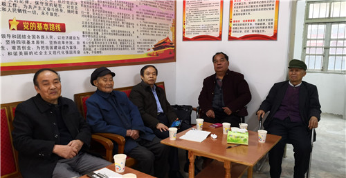 2、蓝湘德书记在会上讲话(吴群芬 摄影)